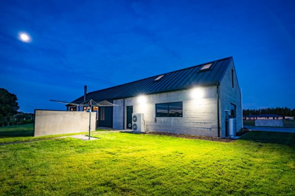 rjp_electrical_christchurch_residential_bg_cooke_copper_beach_night_photos